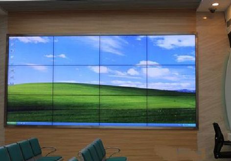 万安液晶拼接屏的另类用法。